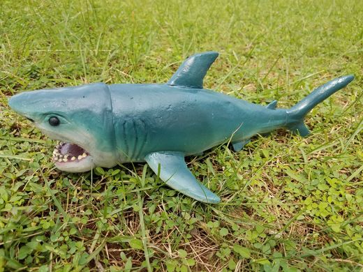 Іграшка Велика біла акула 33 см