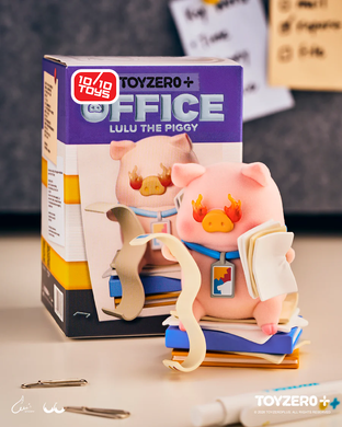 Колекційна фігурка 10/10 TOYS LuLu the Piggy серія Office (blind box)