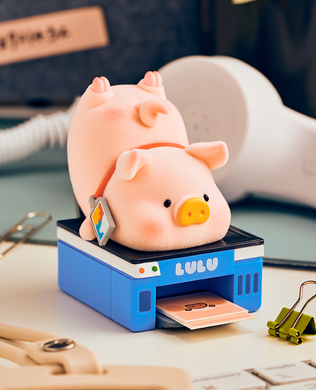 Колекційна фігурка 10/10 TOYS LuLu the Piggy серія Office (blind box)